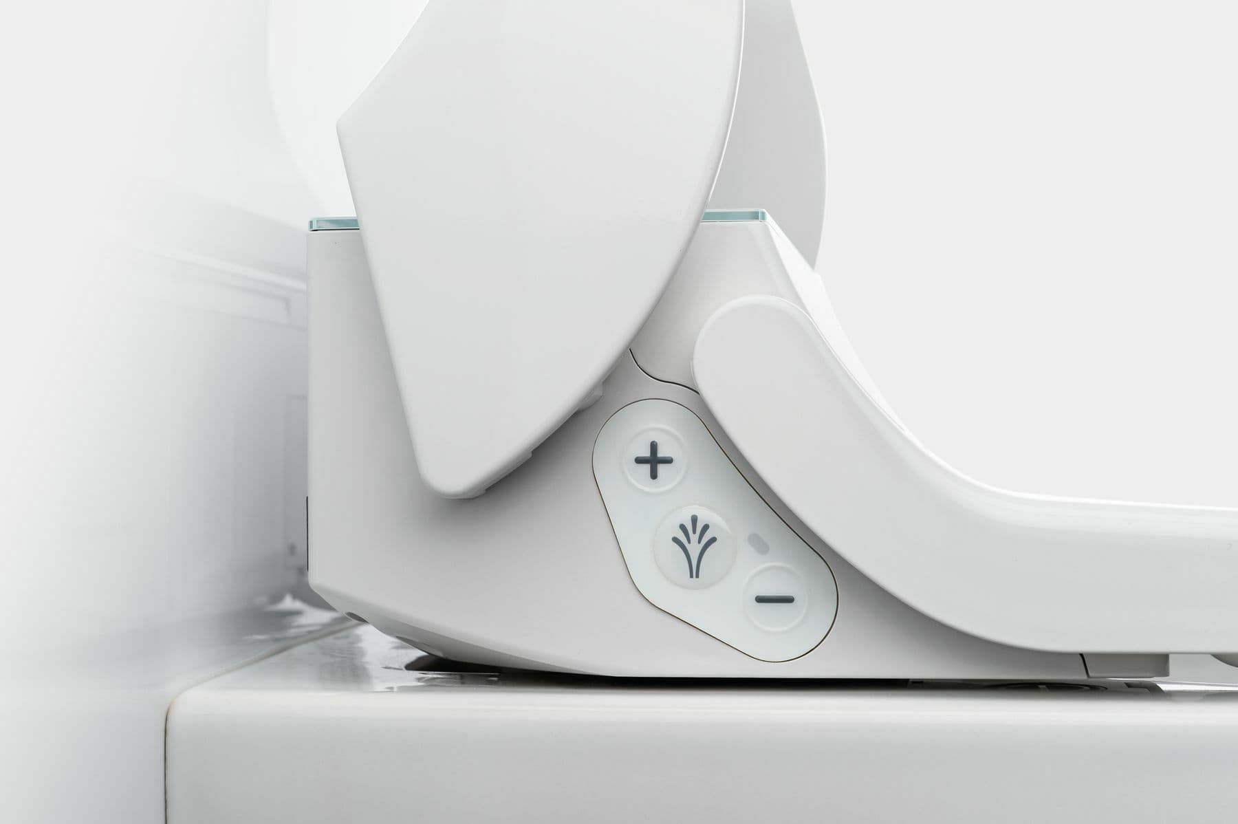 Abattant lavant Geberit AquaClean Tuma Comfort avec télécommande - vue 5
