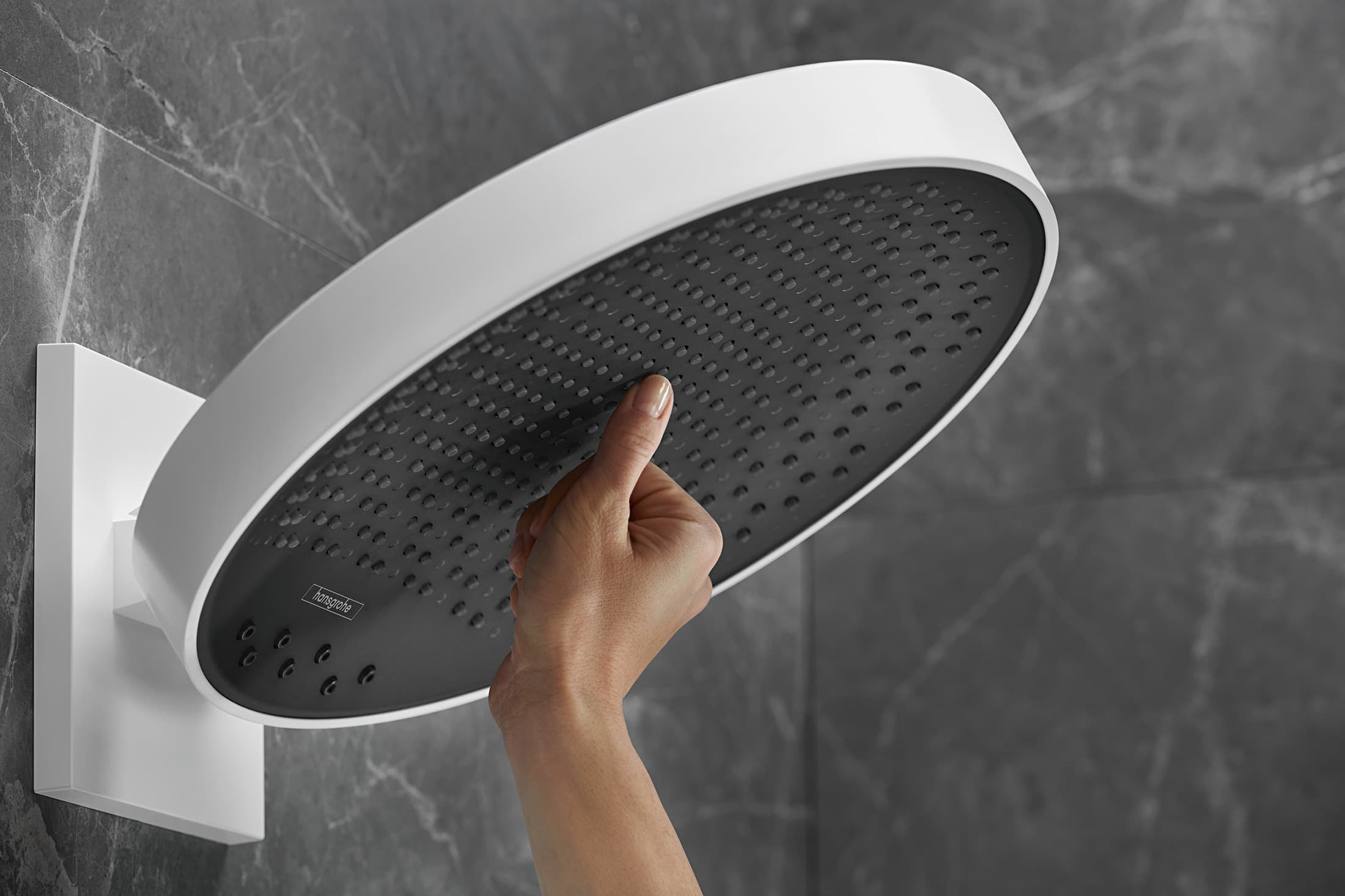 Douche de tête Hansgrohe Rainfinity 360 1 jet avec raccord mural en blanc mat - vue 3