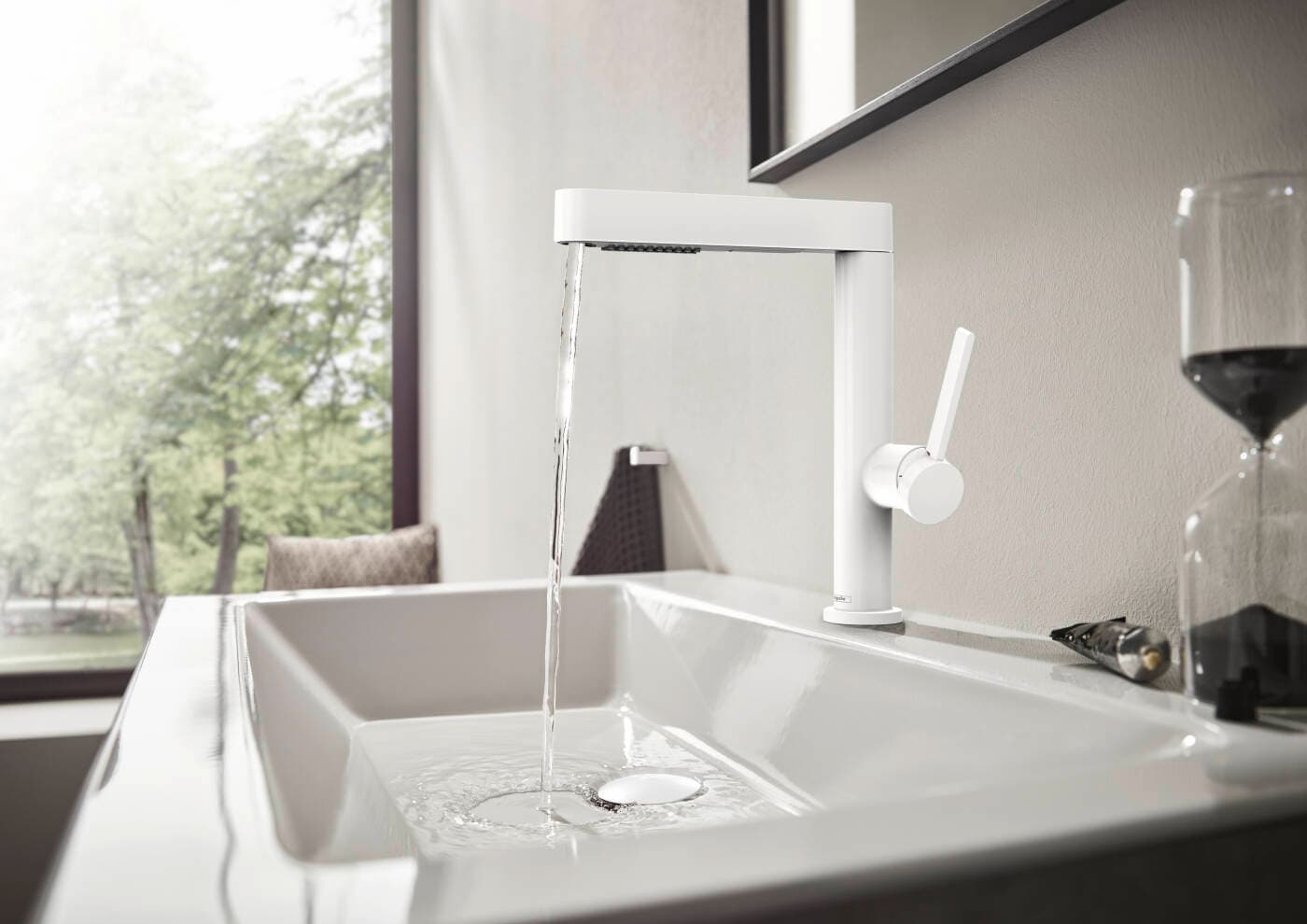 Mitigeur de lavabo Hansgrohe Finoris 230 avec douchette extractible 2 jets et bonde push-open en blanc mat - vue 5