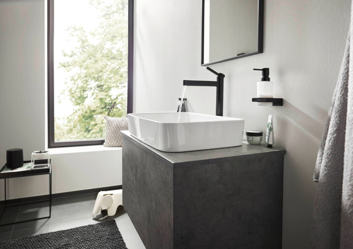 Mitigeur de lavabo Hansgrohe Finoris 260 avec bonde push-open en noir mat - vue 4