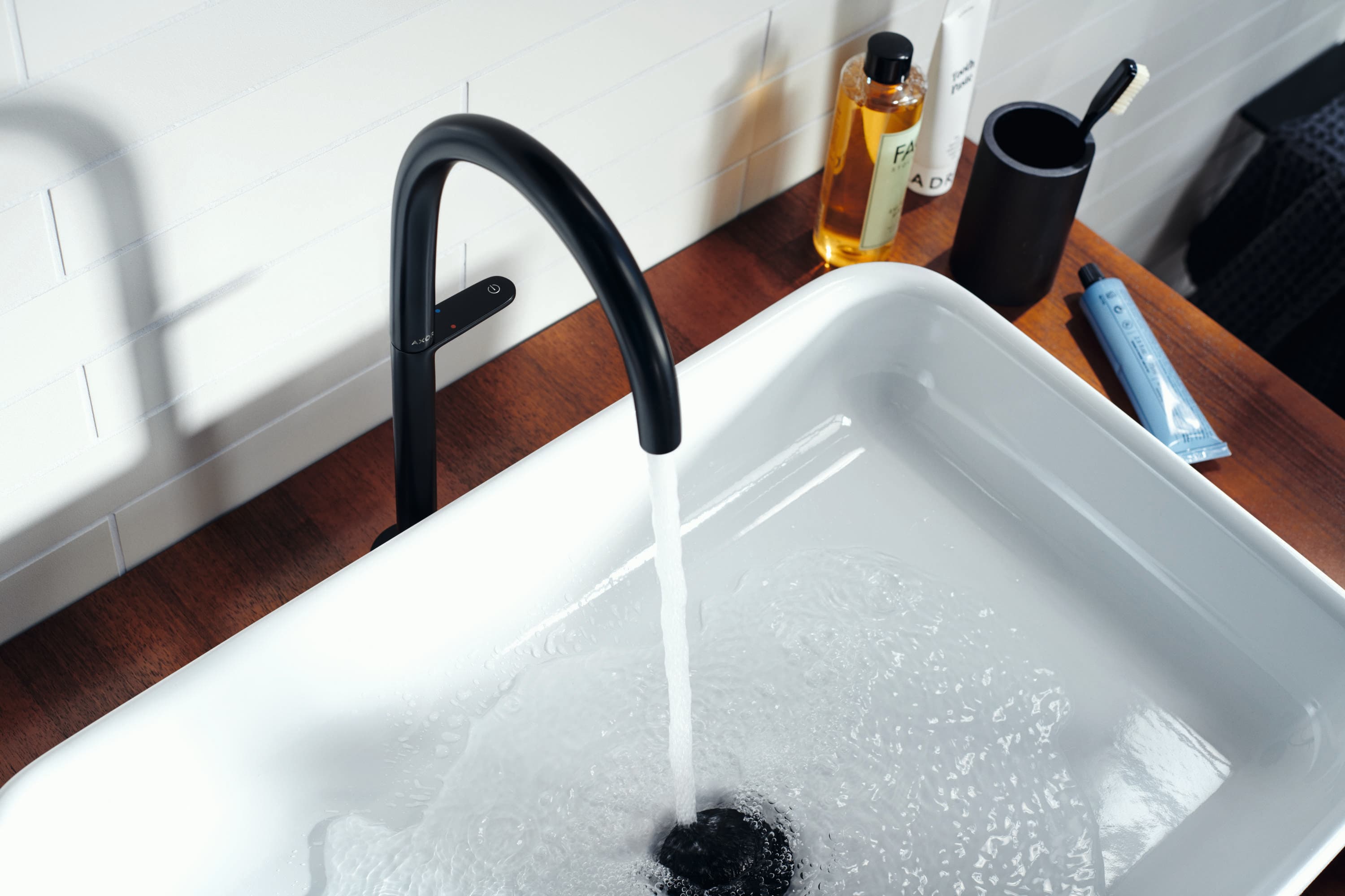 Mitigeur de lavabo AXOR One Select 270 surélevé avec bonde push-open en noir mat - vue 4