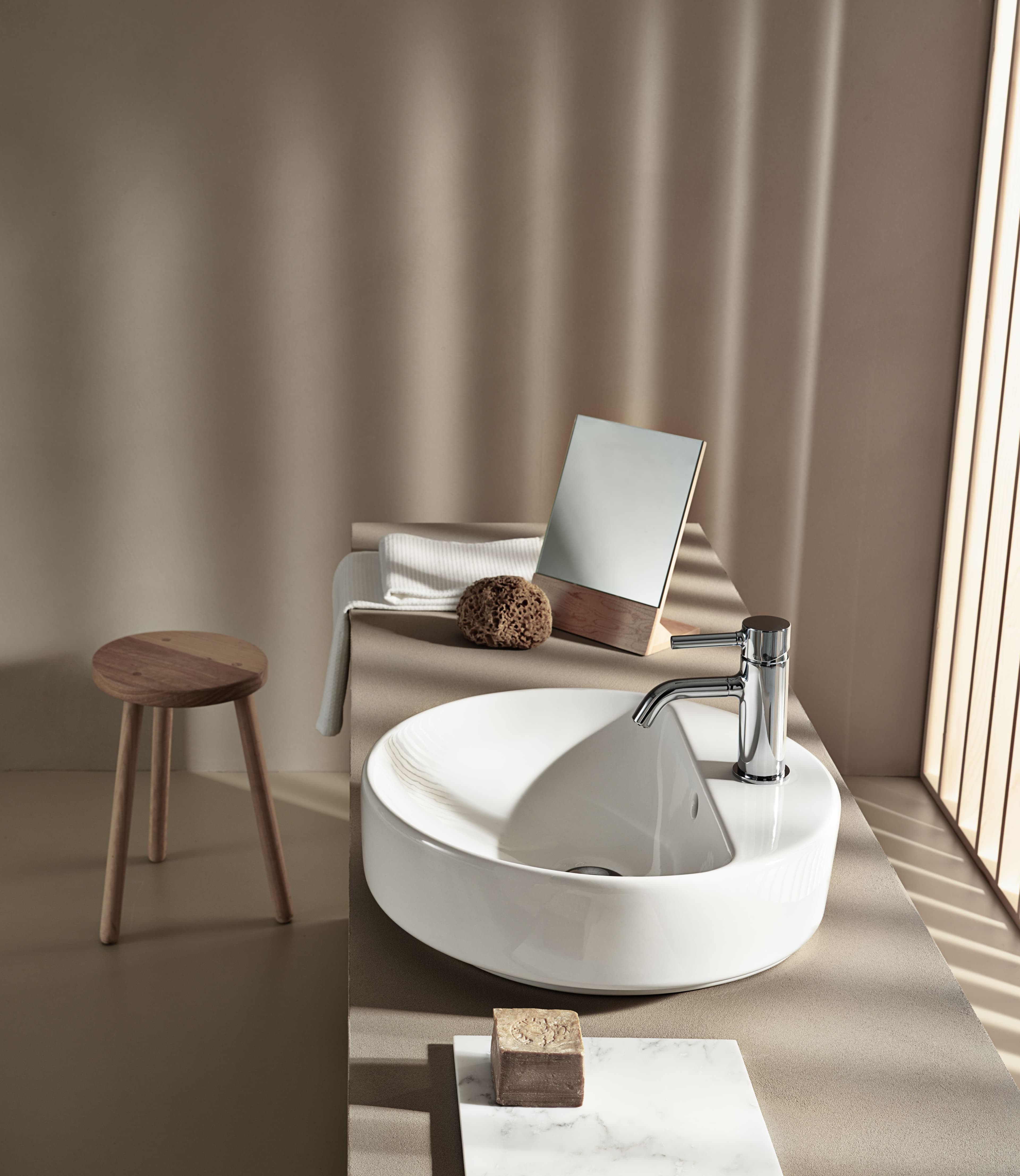 Vasque bol Geberit VariForm ovale 60 x 45 cm avec plage de robinetterie - vue 3