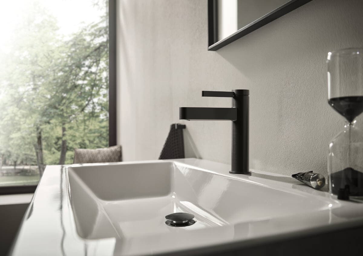 Mitigeur de lavabo Hansgrohe Finoris 110 CoolStart avec bonde push-open en noir chromé brossé - vue 3