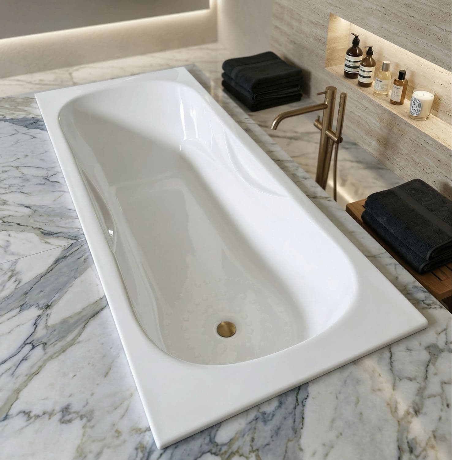 Baignoire Relax 170 x 75 cm avec accoudoirs intégrés et zone douche anti-dérapante